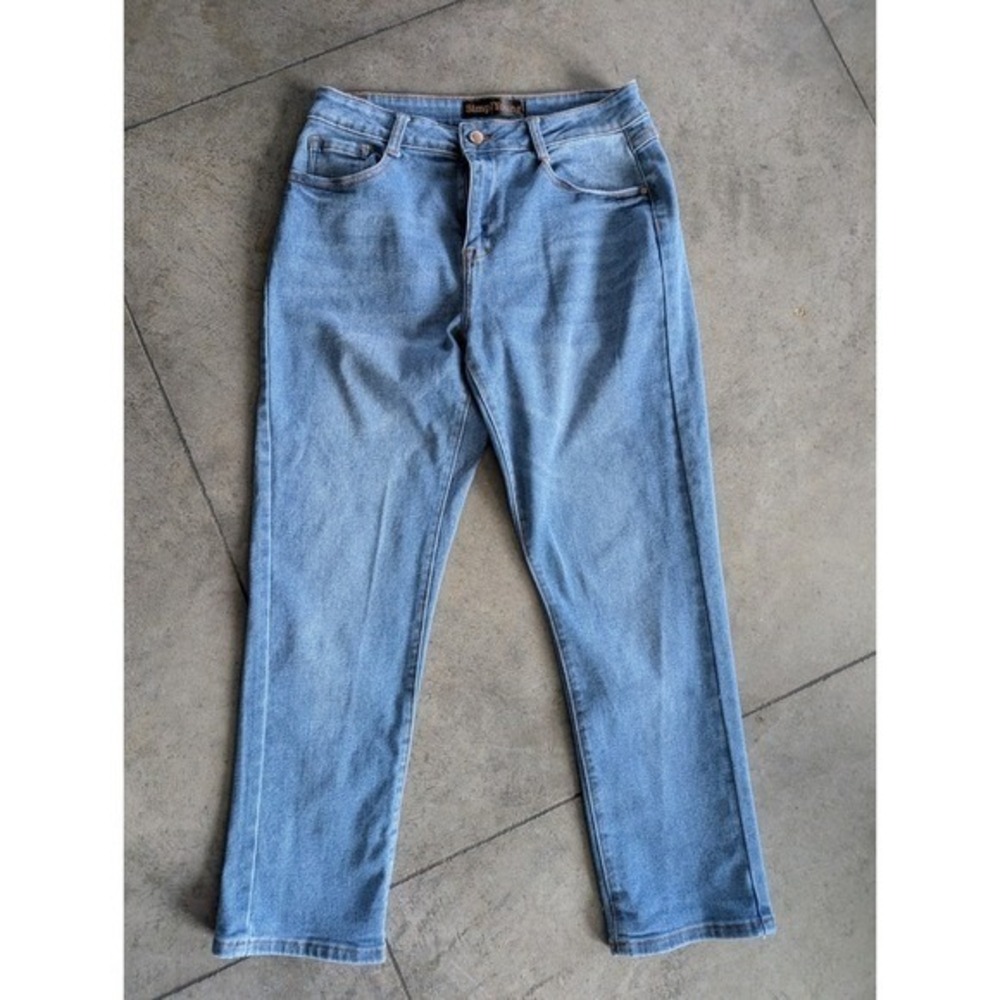 SimplYoung Women's Light Wash Straight Leg Denim Jeans Size 7